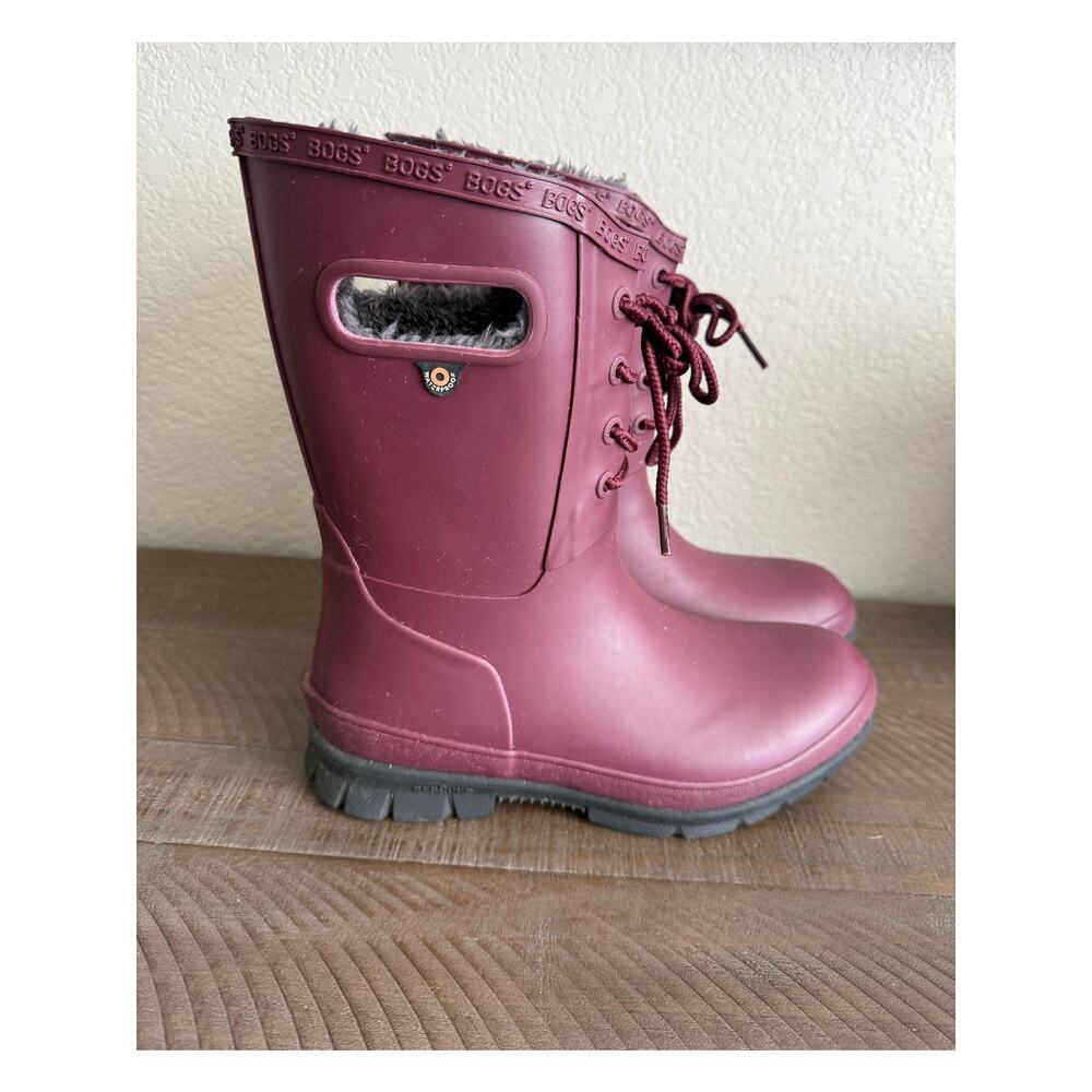 BOGS Snow Boots Amanda Plush Lace Up Size 6 Women Rain Boots Warm Burgundy